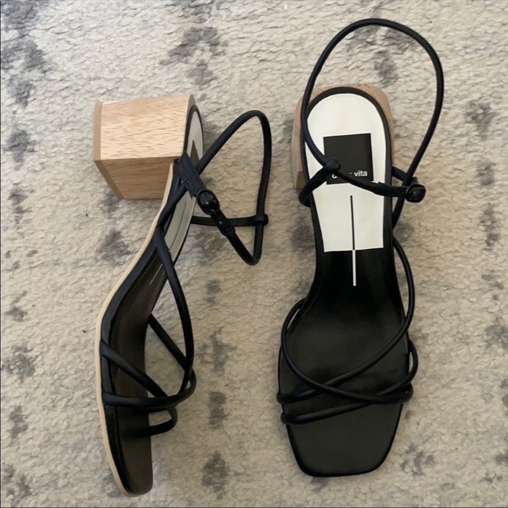 Dolce vita sandals